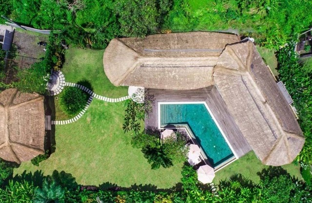 4BR VILLA PERFECT FOR GROUP HOLIDAY BALI