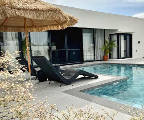 4BR Villa with Pool in Calatagan Batangas up to 16 Guests