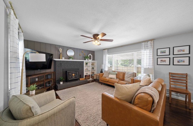 4BR2BA Family Home|Mins to DT|Pets|PrivateParking
