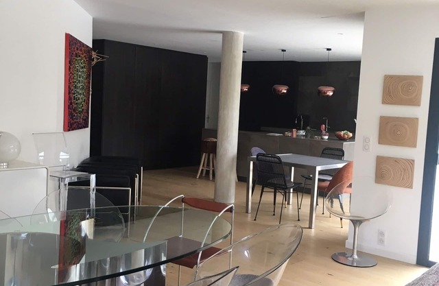 5 bedroom villa with jacuzzi pool 8 minutes from the center of Montpellier