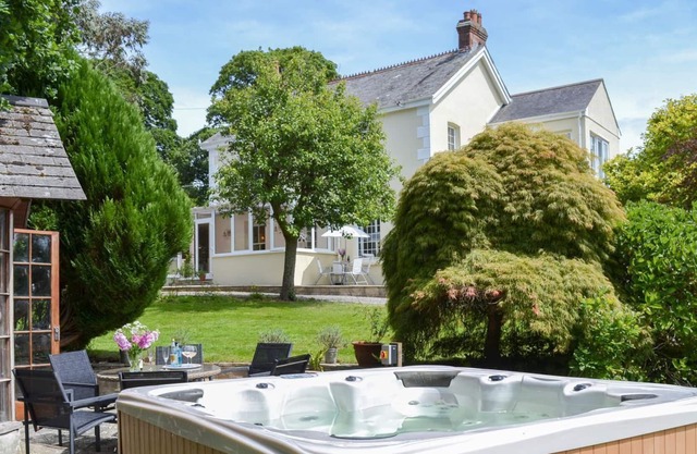 5 bedroom accommodation in Ugborough