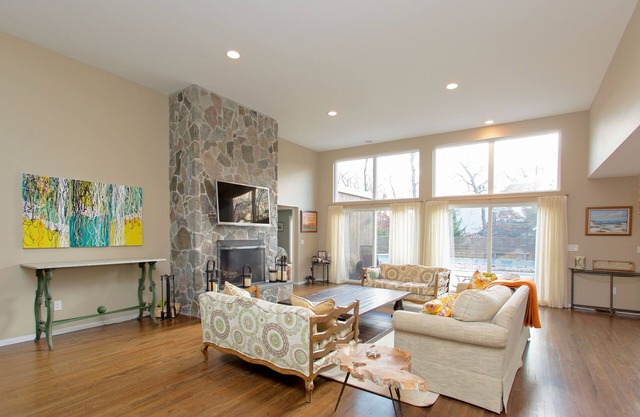 5 Bedroom Hamptons Retreat on a Quiet Cul-De-Sac.