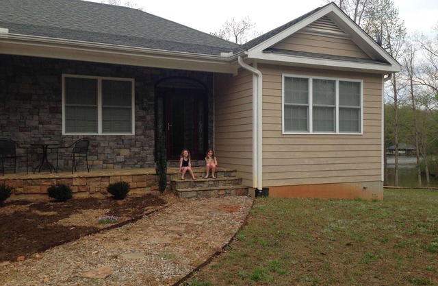 5-bedroom home on the SWQuad of Lake Gaston, Six Pound Creek, Wills Landing.