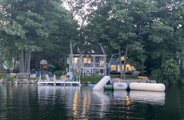 5 Bedroom Lake House + Guest House with Hot Tub & Sauna!