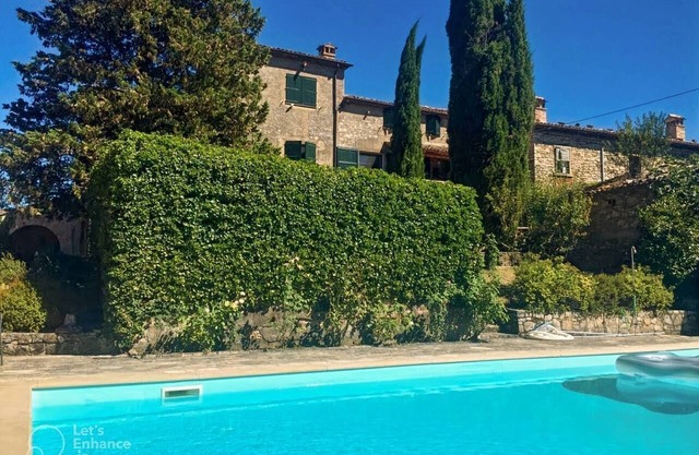 5 Bedroom Villa in Badia Petroia