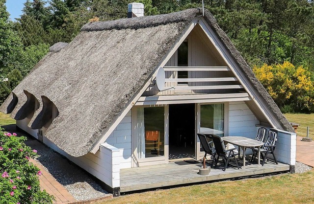 5 person holiday home in Ringkøbing-By Traum