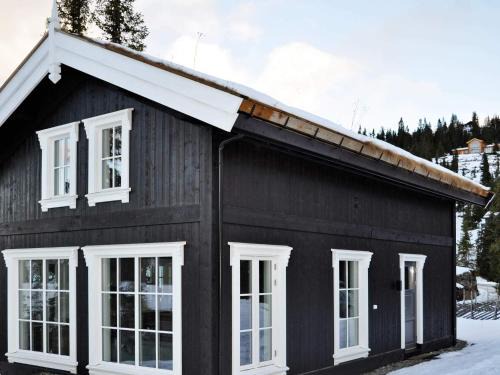 5 person holiday home in Fåvang-By Traum