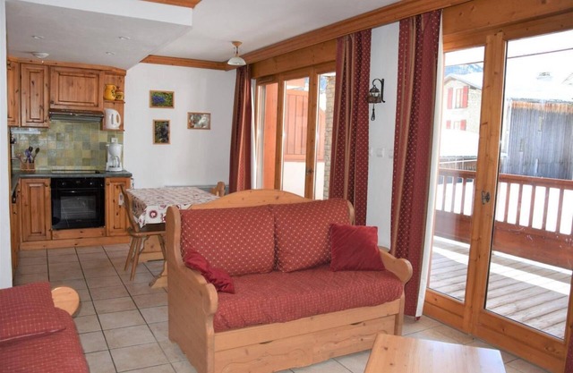 50m from resort center, 1st floor, balcony, tv, ski locker, 50m², Pralognan-la-Vanoise