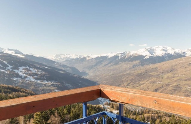 50m from resort center, 2nd floor, view mountain, tv, 24m², Les Arcs