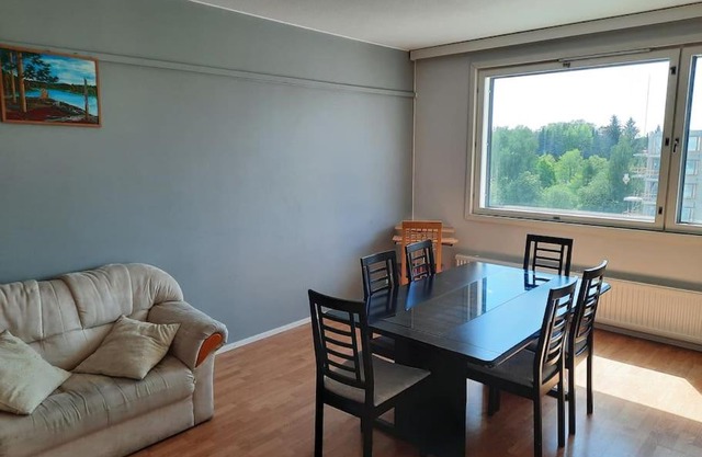 50m2 Cozy Apartment, FREE Parking 20 min to Center