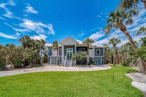 5294 Umbrella Pool Rd home