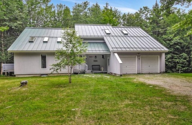 5BED HOUSE-HOT TUB, SAUNA, POOL TABLE, FIRE PIT, 3+ LG TV, PRIVATE LAKE FRONTAGE