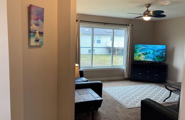 ❤️ 5br Crew House: Large, Bright, Fully Stocked, near Dawson Creek
