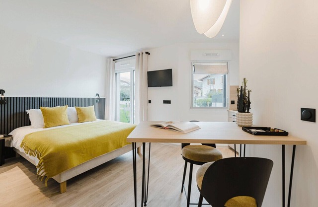 6 - Appart'Hôtel Neostelia-Annecy