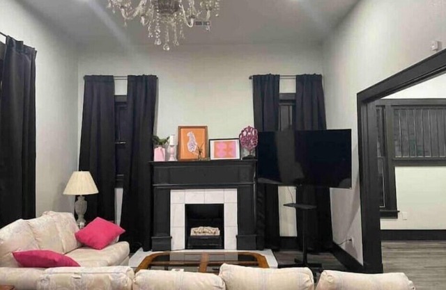 6 Bedroom home with a shabby chic touch!n