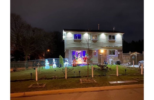 6 Bedroom House in Ajax
