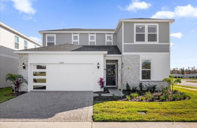 6 Bedrooms/4 Bathrooms/ Windsor Cay (16200SM)
