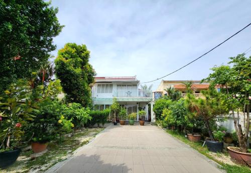 6ix Senses Deluxe Suites & Villa