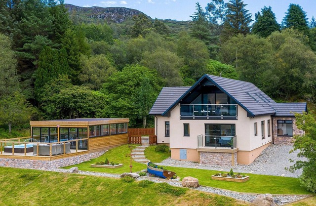 7 bedroom accommodation in Tighnabruaich, near Colintraive