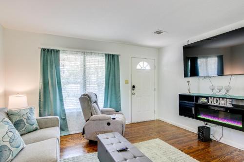 7 Mi to Dtwn Family-Friendly Augusta Home with Yard