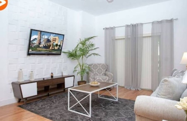 (703) Beautiful Apt near Disney 3BD 9P