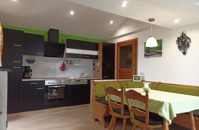 70sqm apartment with alpine view with pool, trampoline and pool table