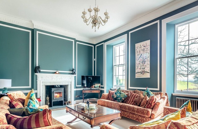 8 bedroom accommodation in Newmachar, near Aberdeen