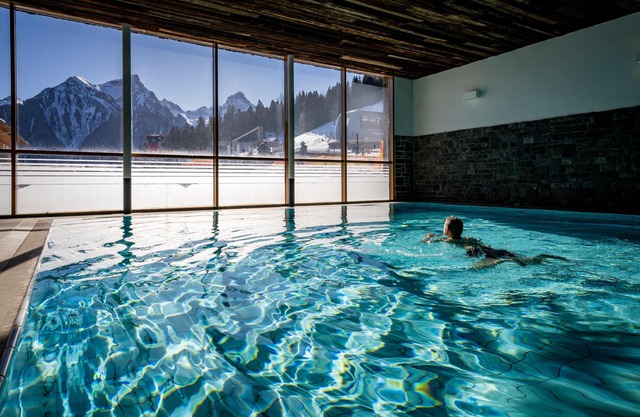 8-person apartment in the holiday park Landal Chalet Matin