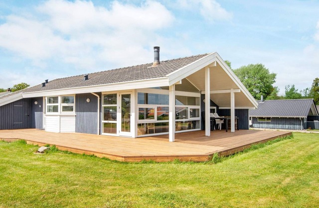 8 person holiday home in Sjølund-By Traum
