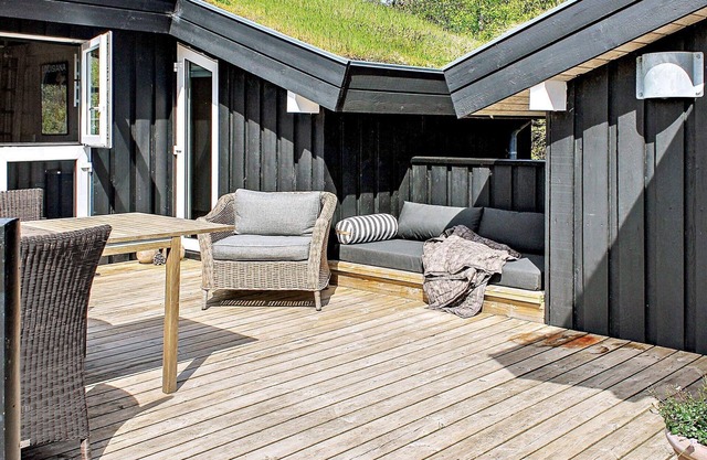 8 person holiday home in Saltum