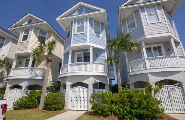 863 Bonito Road - New to VRBO! Resort Access Included!