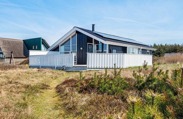 9 person holiday home in Harboøre-By Traum