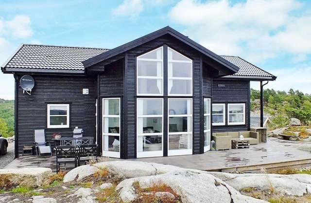 9 person holiday home in lyngdal
