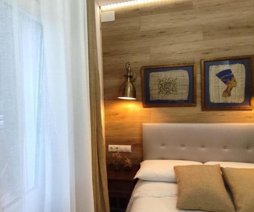 9 Private rooms