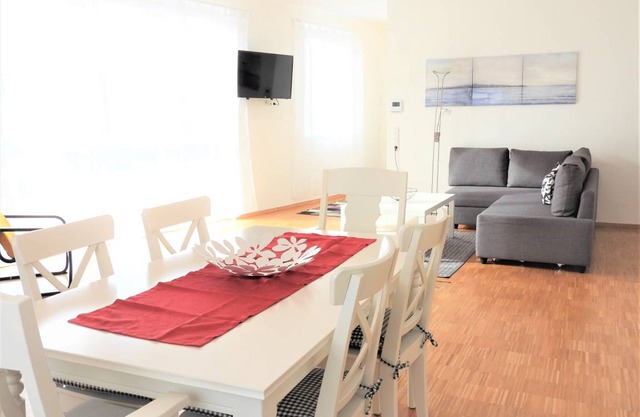 90 m² Apartment ∙ 2 bedrooms ∙ 6 guests