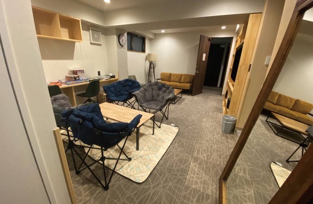 99 m² Hotel ∙ 10 bedrooms ∙ 10 guests