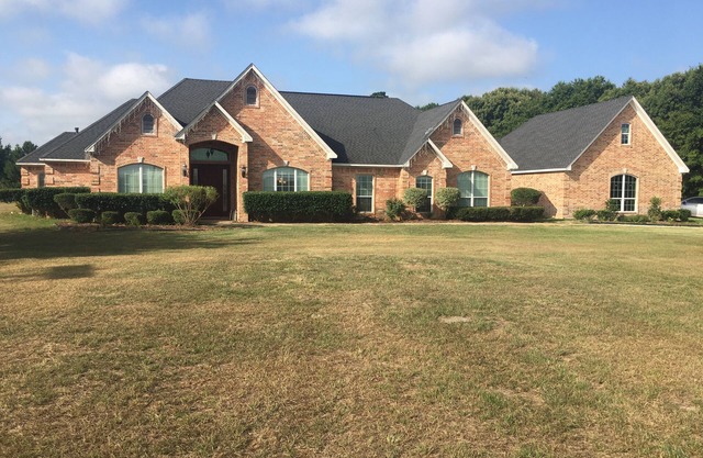 A 4 bedroom beautiful custom home located 5 miles away from downtown Tyler, Tx.