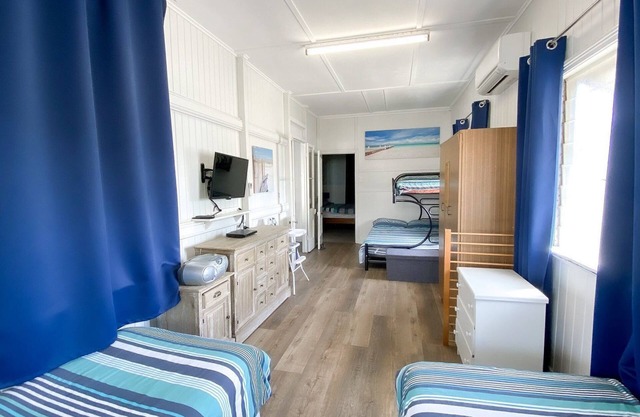 A Beach House @ Burrum - Water views - 3BR - Aircon -Pets.