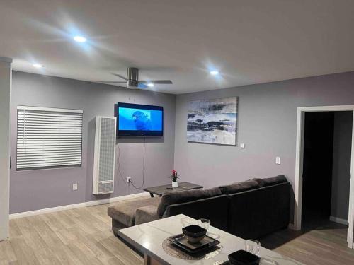 A beautiful guest house/Downey
