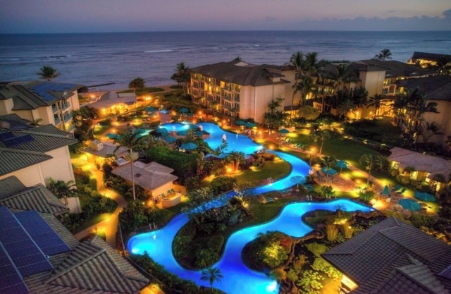 A BEAUTIFUL OCEAN FRONT RESORT CONDO!
