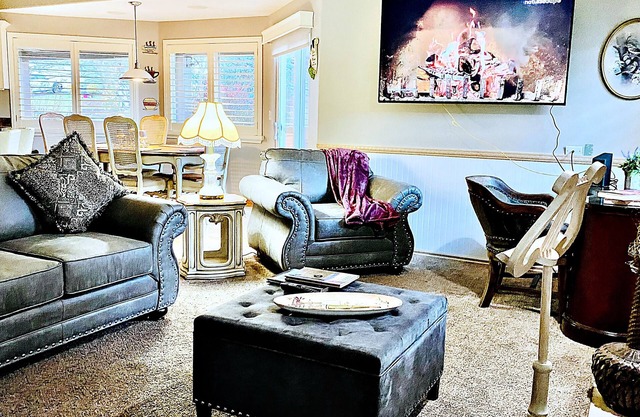 A boutique cottage Near the best wineries and Local Restaurants.