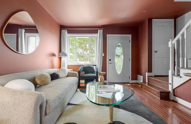 A Cozy and Inviting Suite Xcape