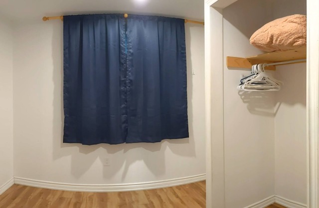 A Cozy Private Room 4B in the basement