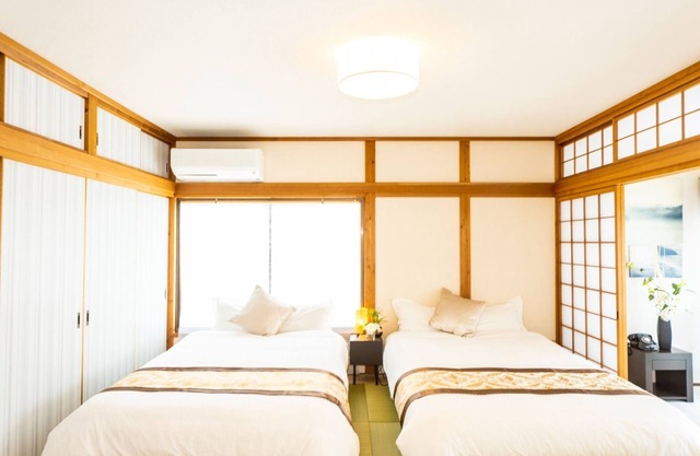 A detached house with a relaxing view of the sea /Sumoto Hyōgo