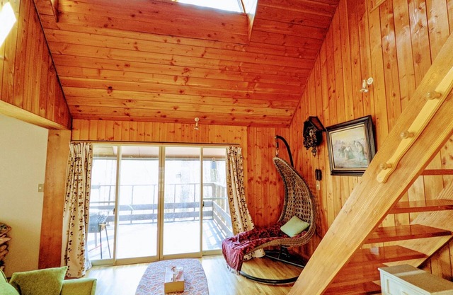 A detached villa rental property in a quiet villa /Hokuto Yamanashi