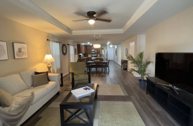 A Family Cozy Getaway 7 miles from Sea World and Fiesta, Texas