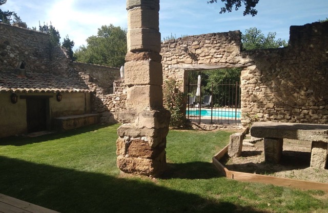 A family gîte on a large estate with swimming pool