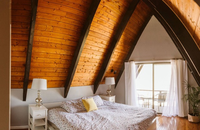 ♥A-Frame by the Sea|Perfect Retreat Space|Peaceful+Private |3 Floors|Firepit♥