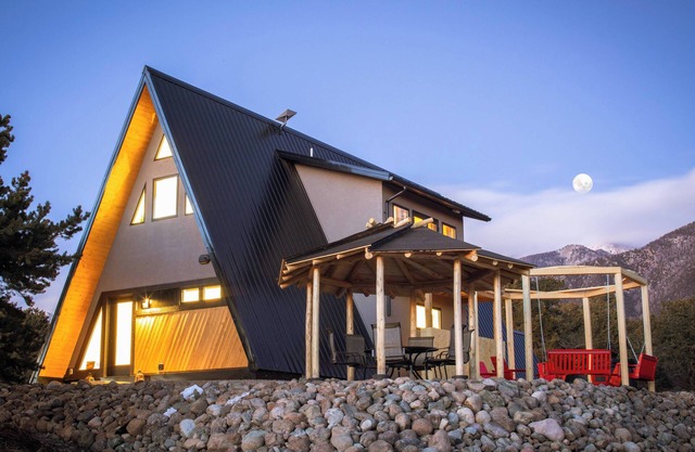 A-Frame, HotTub, FirePit, Pergola, UFO Playscape, MiniAFrame ADU
