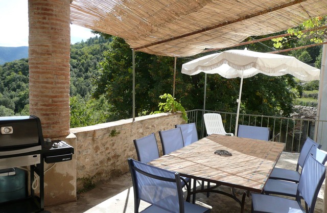 A gite of character and grand comfort in the heart of nature